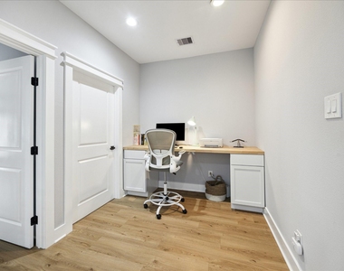 6496 Tc Jester Boulevard - Photo Thumbnail 11