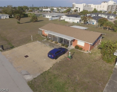 4819 Marine Drive - Photo Thumbnail 1