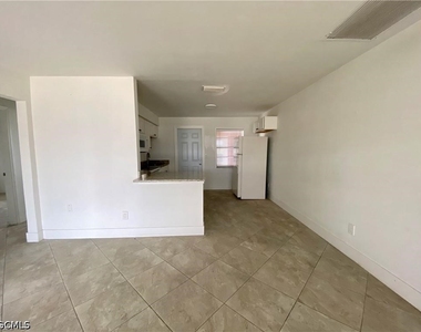 4819 Marine Drive - Photo Thumbnail 5