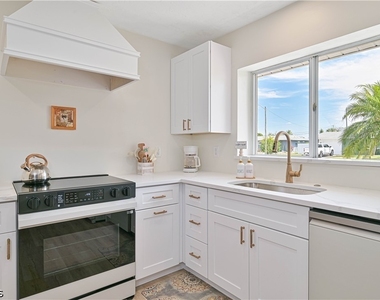 4520 Se 9th Avenue - Photo Thumbnail 12