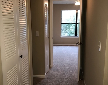 13555 Eagle Ridge Drive - Photo Thumbnail 16