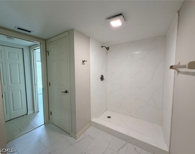 13121 Whitehaven Lane - Photo Thumbnail 12