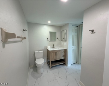 13121 Whitehaven Lane - Photo Thumbnail 11