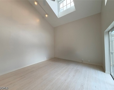 13121 Whitehaven Lane - Photo Thumbnail 21