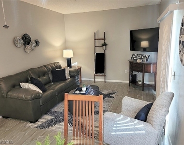 15655 Ocean Walk Circle - Photo Thumbnail 12
