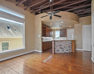 1514 Stanford Street - Photo Thumbnail 11