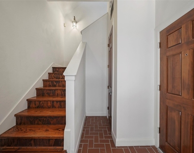 1514 Stanford Street - Photo Thumbnail 2