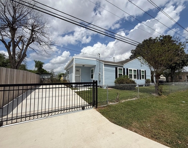 1146 Majestic Street - Photo Thumbnail 1