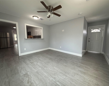1146 Majestic Street - Photo Thumbnail 7