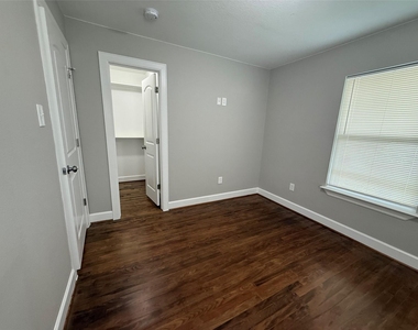 1146 Majestic Street - Photo Thumbnail 14
