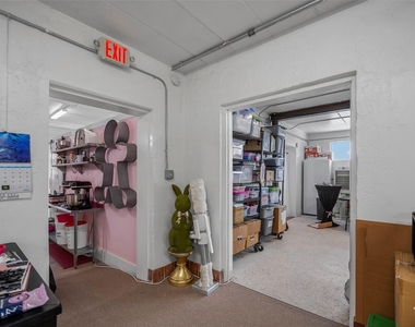 1801 Avenue L - Photo Thumbnail 11