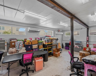 1801 Avenue L - Photo Thumbnail 12