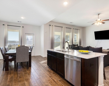 24311 Huntcliff Drive - Photo Thumbnail 13