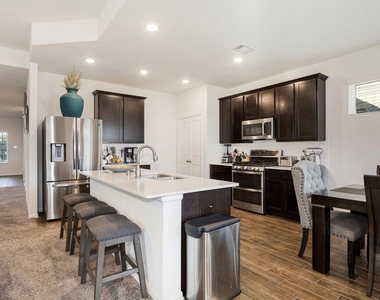 24311 Huntcliff Drive - Photo Thumbnail 10