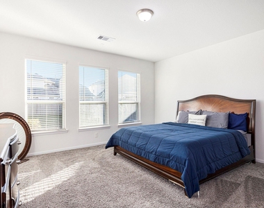 24311 Huntcliff Drive - Photo Thumbnail 17