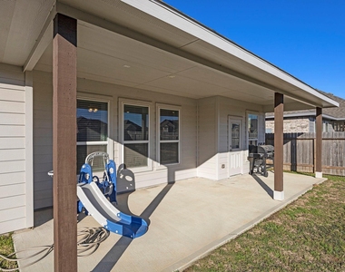 24311 Huntcliff Drive - Photo Thumbnail 33