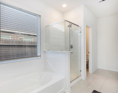 24311 Huntcliff Drive - Photo Thumbnail 21