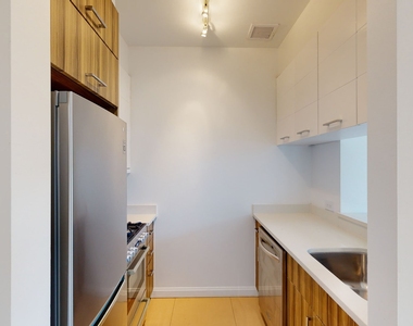 775 Columbus Ave - Photo Thumbnail 1