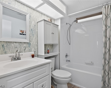 125 Kim Drive - Photo Thumbnail 9