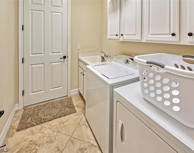 9415 Piacere Way - Photo Thumbnail 17