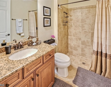 9415 Piacere Way - Photo Thumbnail 16