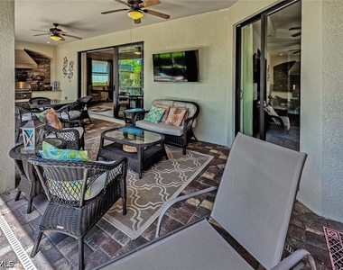 9415 Piacere Way - Photo Thumbnail 21