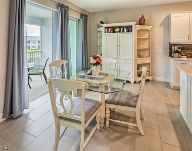 6954 Avalon Circle - Photo Thumbnail 3
