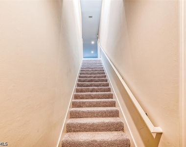 6954 Avalon Circle - Photo Thumbnail 10