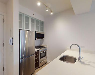 808 Columbus Ave - Photo Thumbnail 1