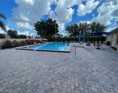 5307 Summerlin Road - Photo Thumbnail 18