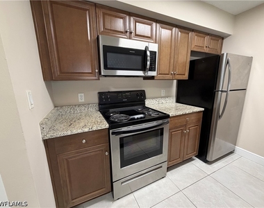 5307 Summerlin Road - Photo Thumbnail 5