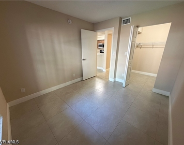 5307 Summerlin Road - Photo Thumbnail 12