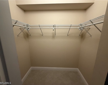5307 Summerlin Road - Photo Thumbnail 9