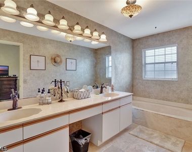 2103 Tama Circle - Photo Thumbnail 18