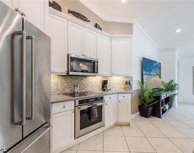 6871 Sterling Greens Drive - Photo Thumbnail 14