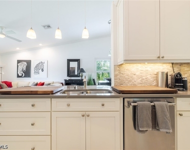 6871 Sterling Greens Drive - Photo Thumbnail 16