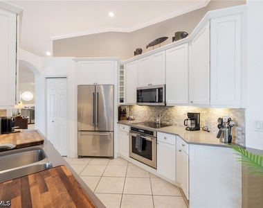 6871 Sterling Greens Drive - Photo Thumbnail 18
