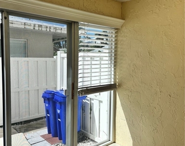 296 4th Avenue S - Photo Thumbnail 19
