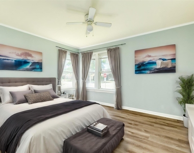 302 W 8th Street - Photo Thumbnail 13