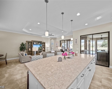 9361 Terresina Drive - Photo Thumbnail 11