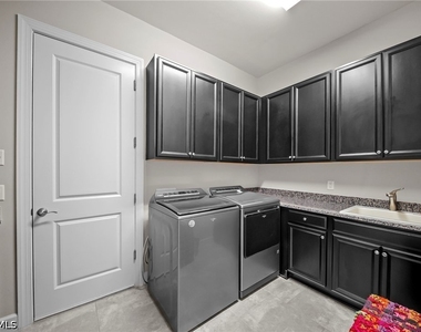 9361 Terresina Drive - Photo Thumbnail 22