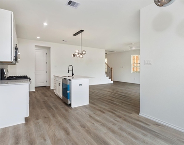 1266 Oakmont Bend Drive - Photo Thumbnail 28