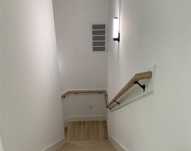 9026 Scott Street - Photo Thumbnail 18