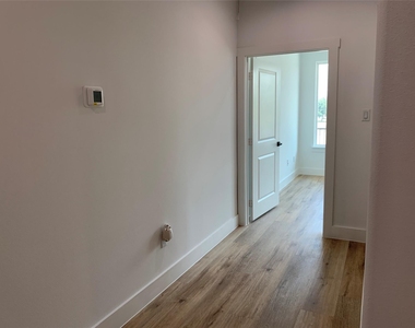 9026 Scott Street - Photo Thumbnail 11