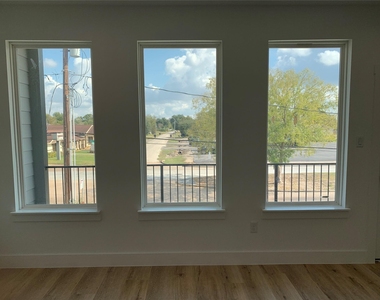 9026 Scott Street - Photo Thumbnail 8