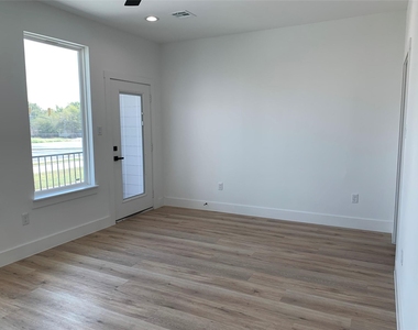 9026 Scott Street - Photo Thumbnail 9