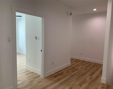 9026 Scott Street - Photo Thumbnail 16
