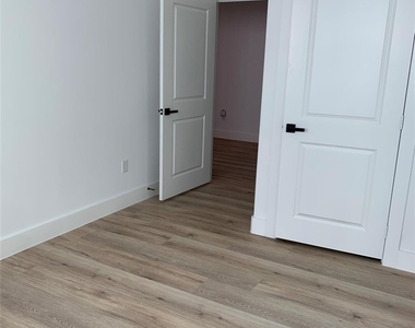 9026 Scott Street - Photo Thumbnail 14