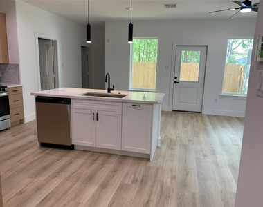 9026 Scott Street - Photo Thumbnail 22
