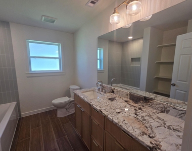 803 Coleman Street - Photo Thumbnail 18